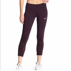 Nike Dri-Fit maroon Capri leggings XS